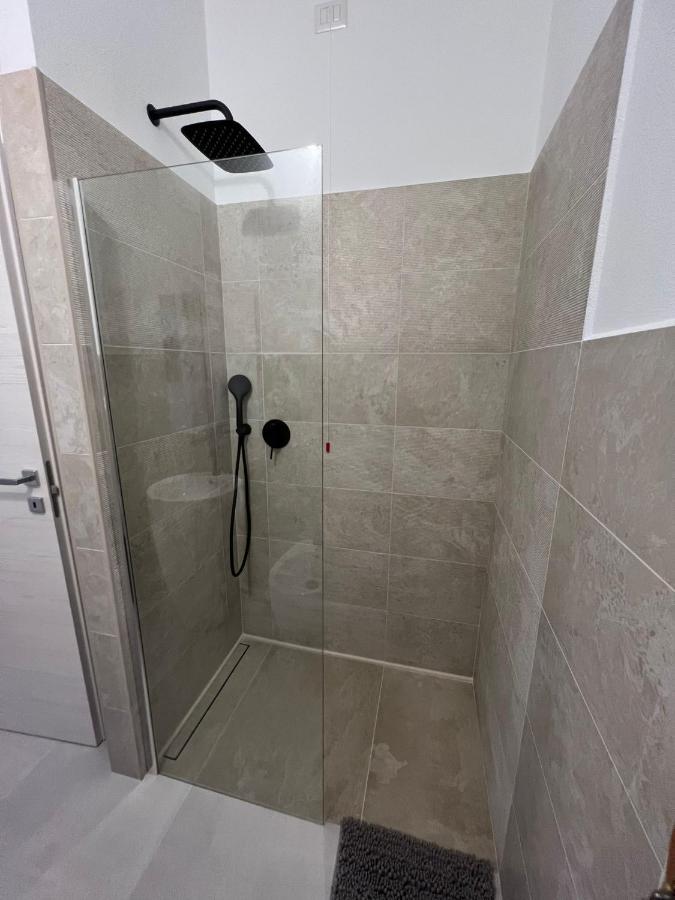 B-Guest House 奥里斯塔诺 外观 照片
