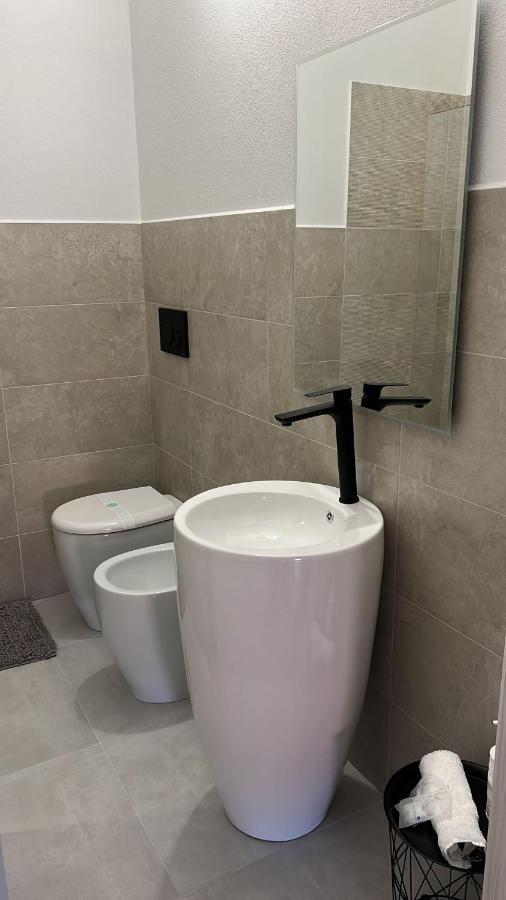 B-Guest House 奥里斯塔诺 外观 照片